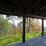 Villa Ca'becca Bioglio- Il Portico Sulla Valle