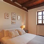 Villa Ca'becca Bioglio- Il Portico Sulla Valle