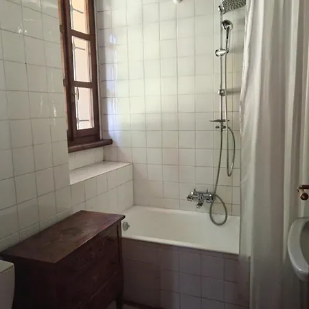 Ca'becca Bioglio- Il Portico Sulla Valle Вилла