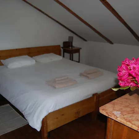 Ca'becca Bioglio- Il Portico Sulla Valle