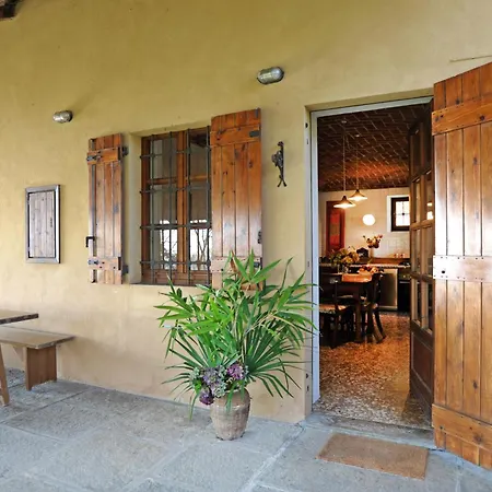 Ca'becca Bioglio- Il Portico Sulla Valle Villa *