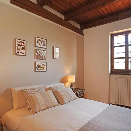 Villa Ca'becca Bioglio- Il Portico Sulla Valle