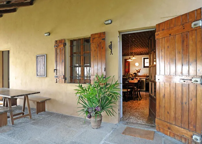 Ca'becca Bioglio- Il Portico Sulla Valle Villa *