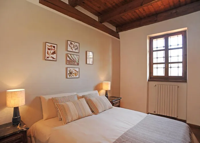 Villa Ca'becca Bioglio- Il Portico Sulla Valle